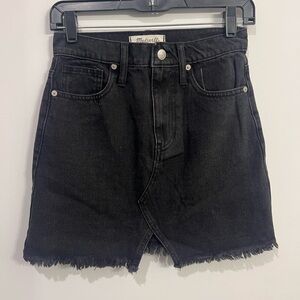Black Denim Madewell Skirt with Frayed Hem